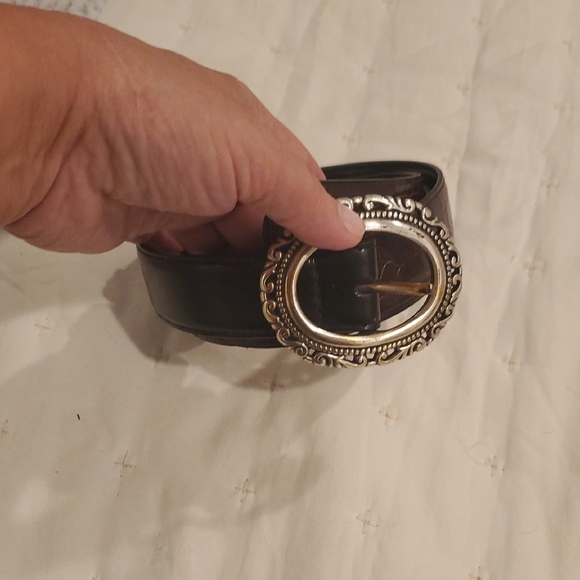 Accessories - Reversible Black and Silver Belt with Ornate Design